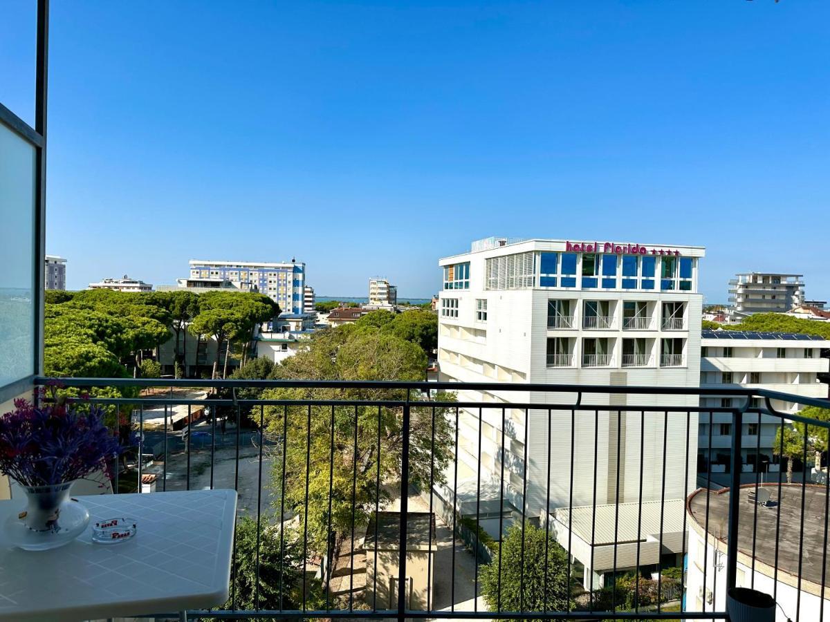 Beach Front Apartment Sabbiadoro Lignano Sabbiadoro Exterior photo